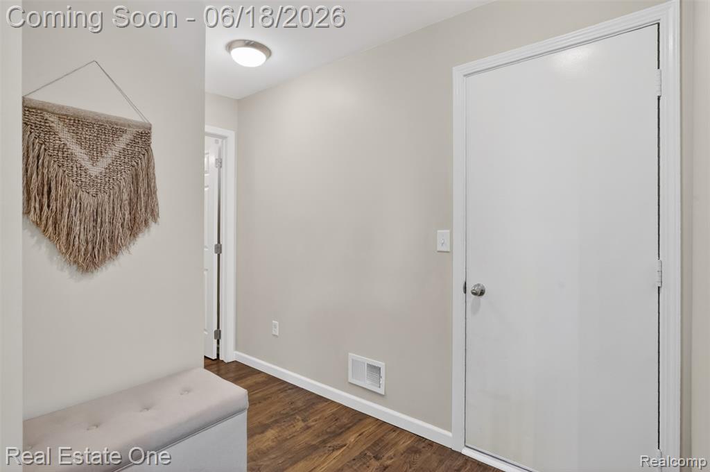 475 Court Lane Howell, MI 48843 - Photo 32 of 55