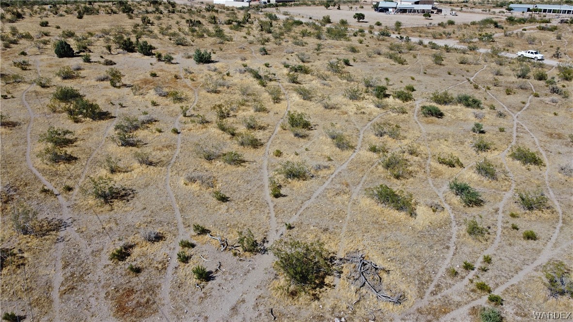1885 Greer Road Golden Valley, AZ 86413 - Photo 3 of 16