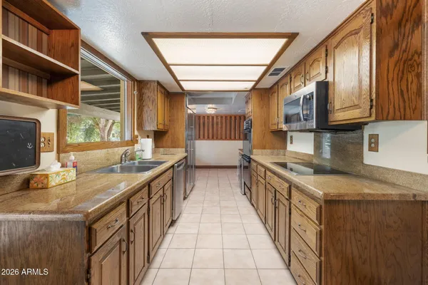 $1,250,000 | 14 East Orangewood Avenue, Phoenix, AZ 85020