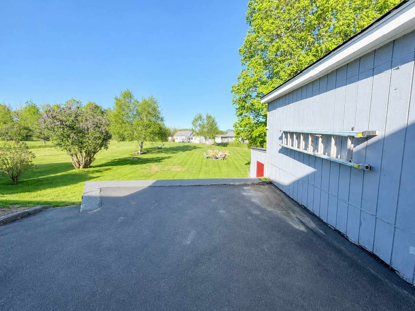 576 Hillside Avenue Berlin, NH 03570 - Photo 4 of 29