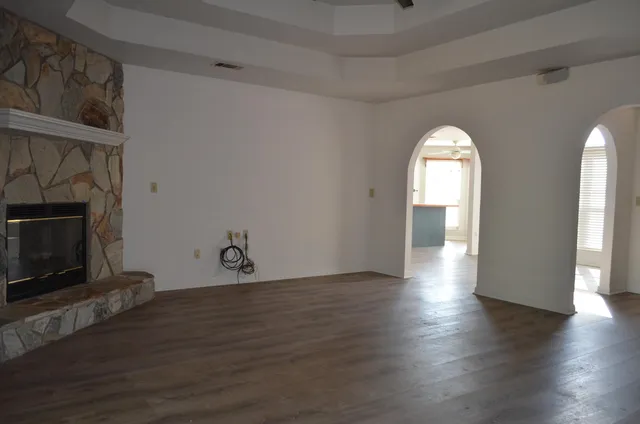 $2,200 | 118 Meadow Woods Lane, Niceville, FL 32578