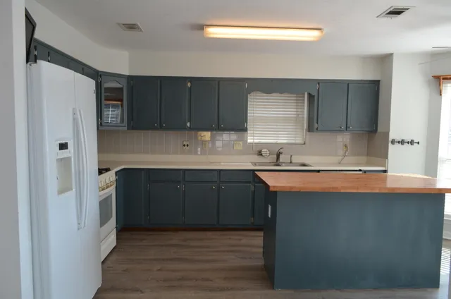 $2,200 | 118 Meadow Woods Lane, Niceville, FL 32578