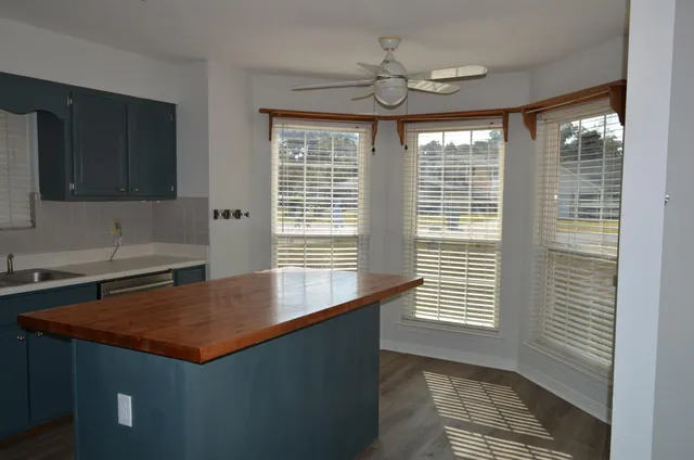 $2,200 | 118 Meadow Woods Lane, Niceville, FL 32578