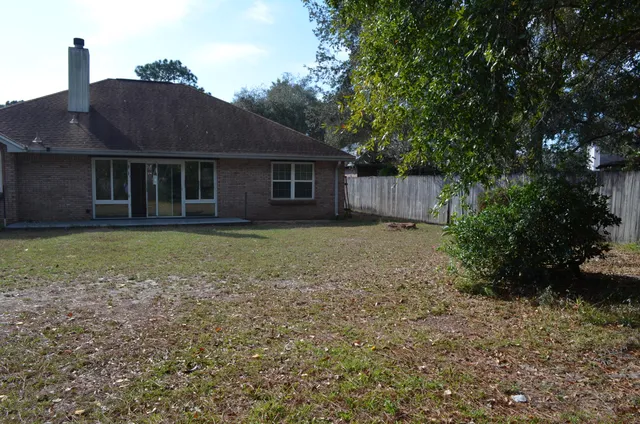 $2,200 | 118 Meadow Woods Lane, Niceville, FL 32578