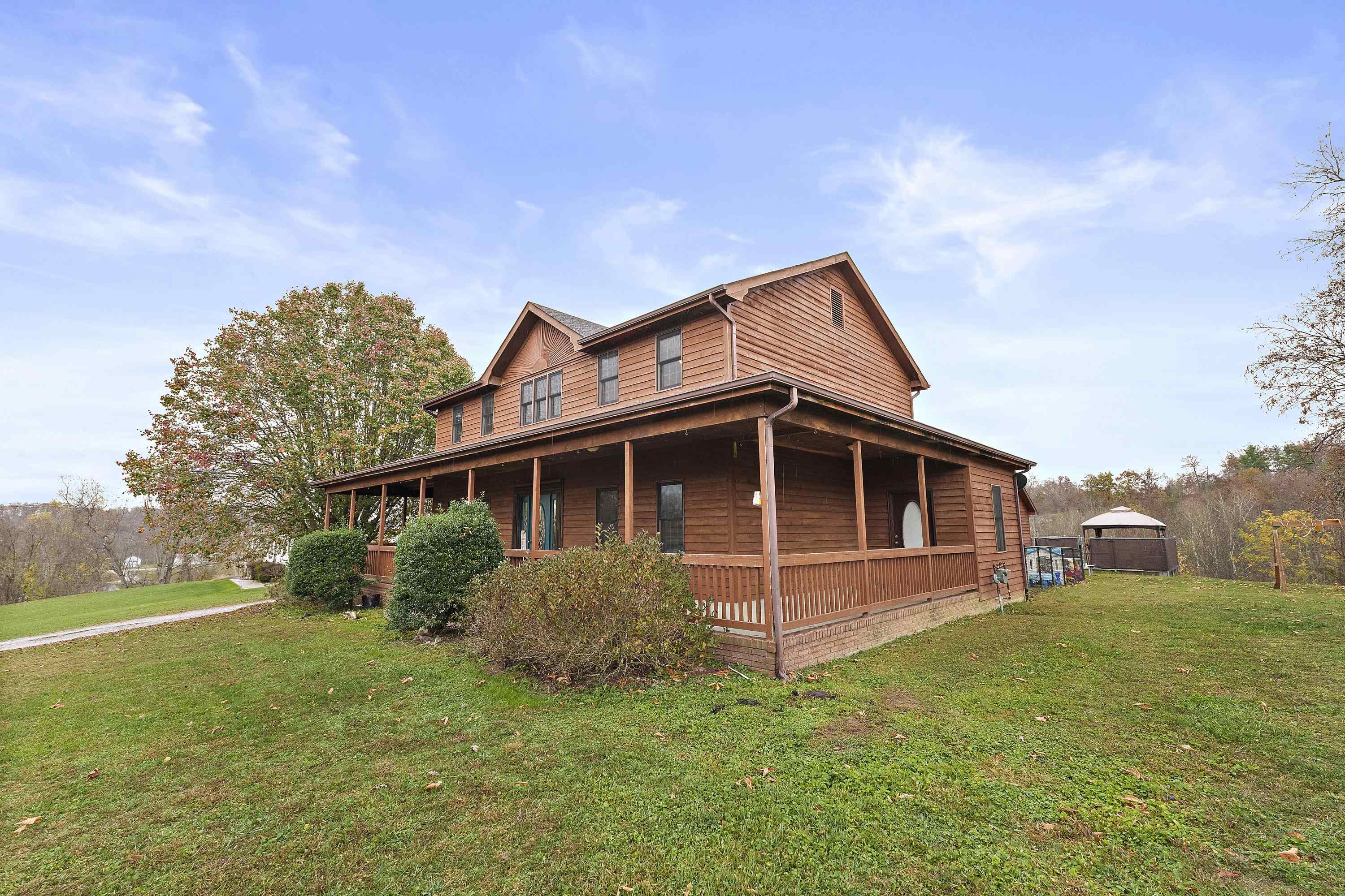 82 Woodcrest Road Grayson, KY 41143 - Photo 3 of 44