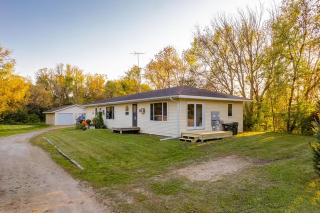 $250,000 | 411 West Nokomis Street, Osakis, MN 56360