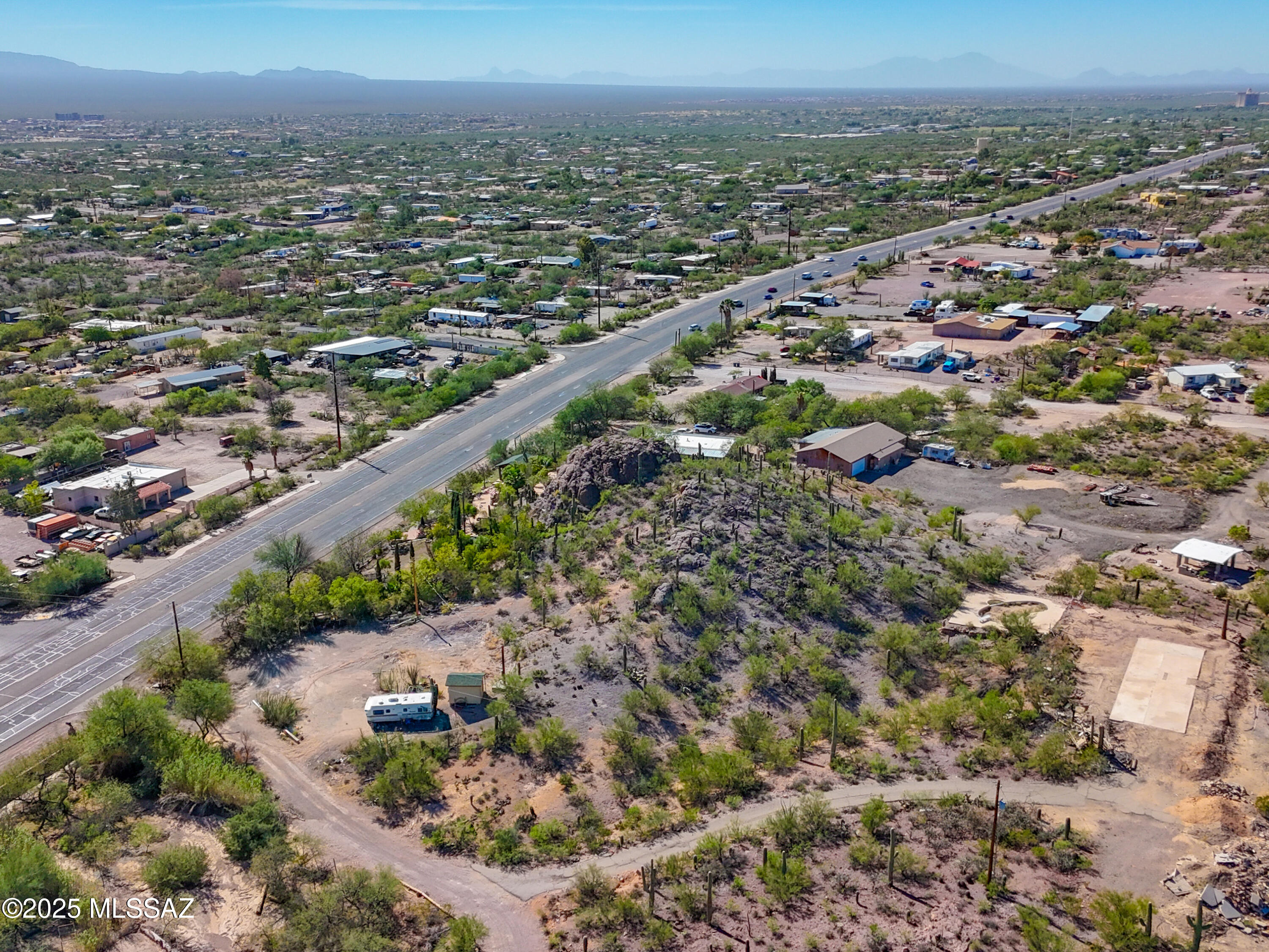 3930 West Valencia Road Tucson, AZ 85746 - Photo 11 of 20 DJI_20251029131246_0304_D