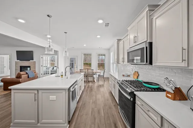 $750,000 | 214 Maverick Trail, Central, SC 29630