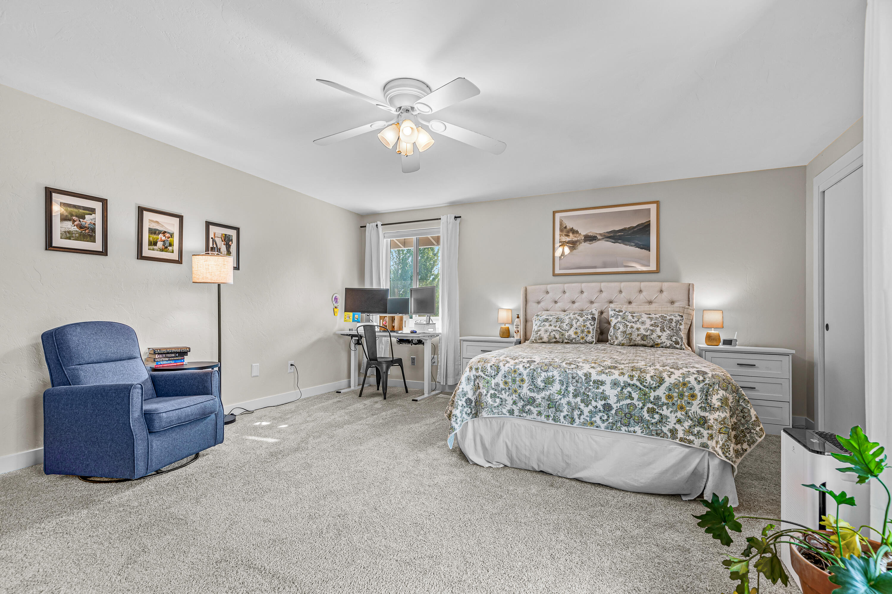 2736 Lone Pine Road Medford, OR 97504 - Photo 17 of 47 9R9A1152