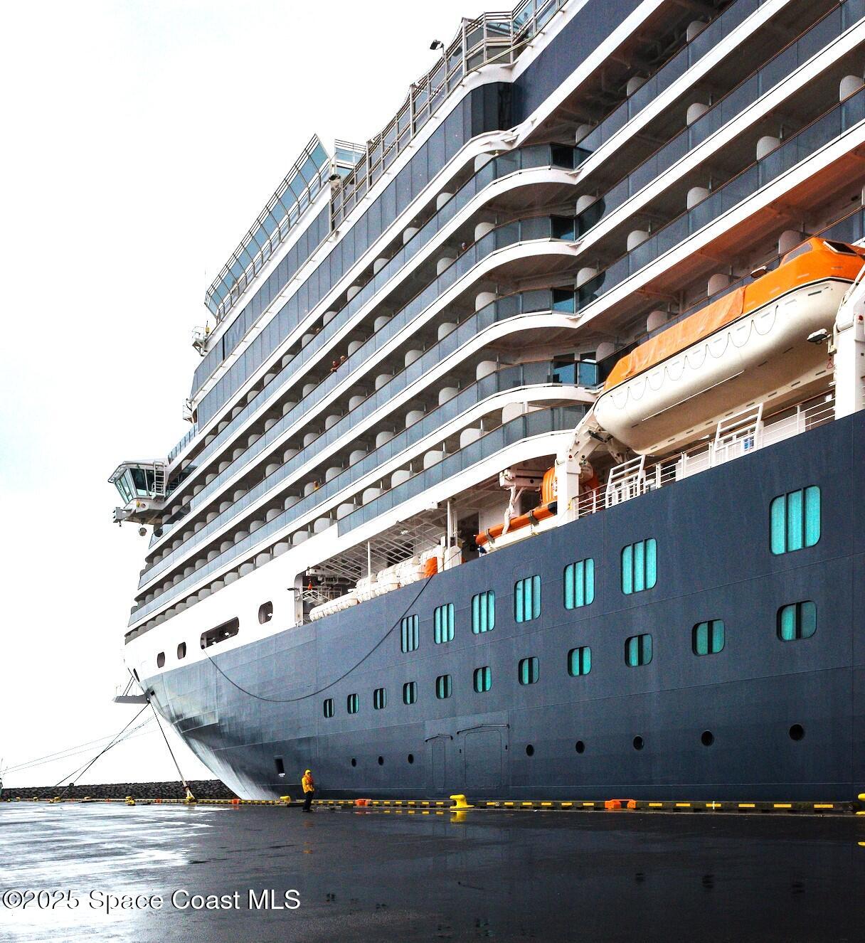 968 Wimbledon Drive Melbourne, FL 32940 - Photo 38 of 47 a large building with a sign on the side