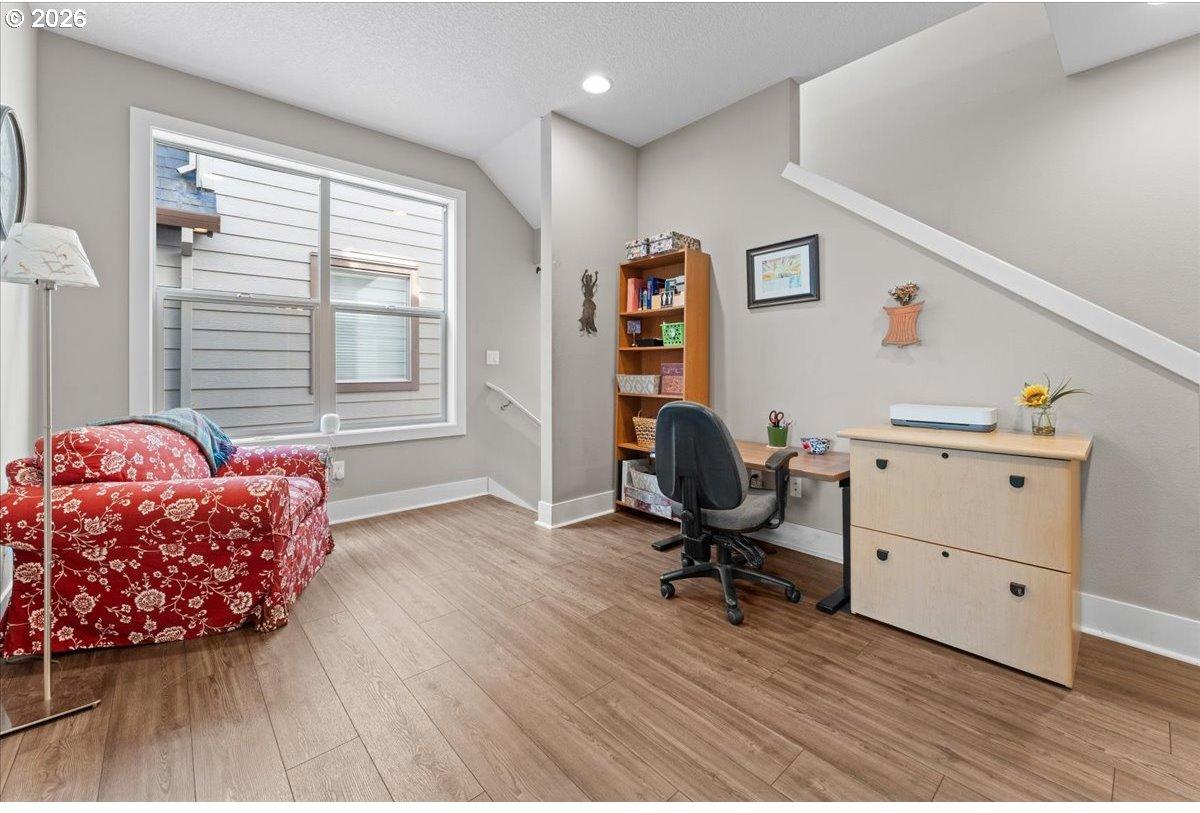 7862 Southwest Capitol Hill Road Portland, OR 97219 - Photo 13 of 27 Gallery Image 13