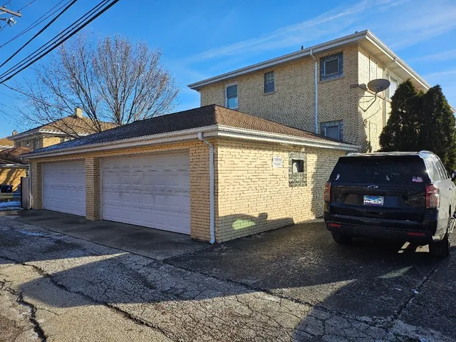 $1,600 | 1303 East 31st Street, Unit C, La Grange Park, IL 60526