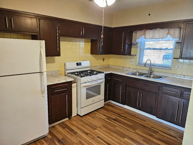 $1,600 | 1303 East 31st Street, Unit C, La Grange Park, IL 60526