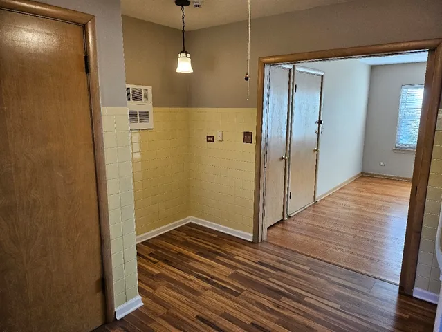 $1,600 | 1303 East 31st Street, Unit C, La Grange Park, IL 60526