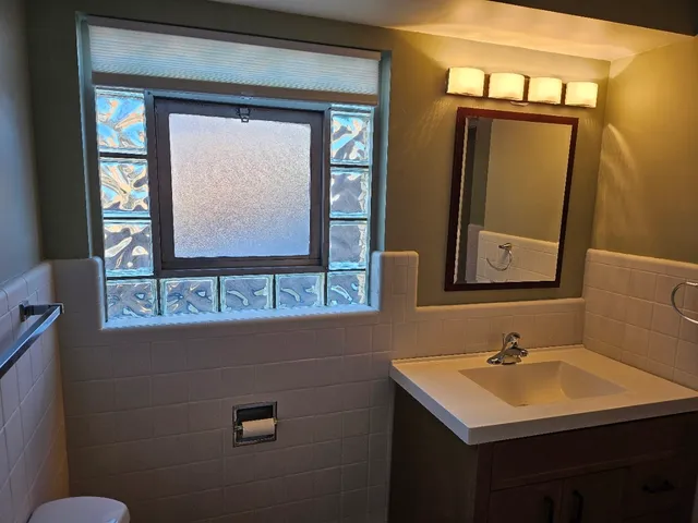 $1,600 | 1303 East 31st Street, Unit C, La Grange Park, IL 60526