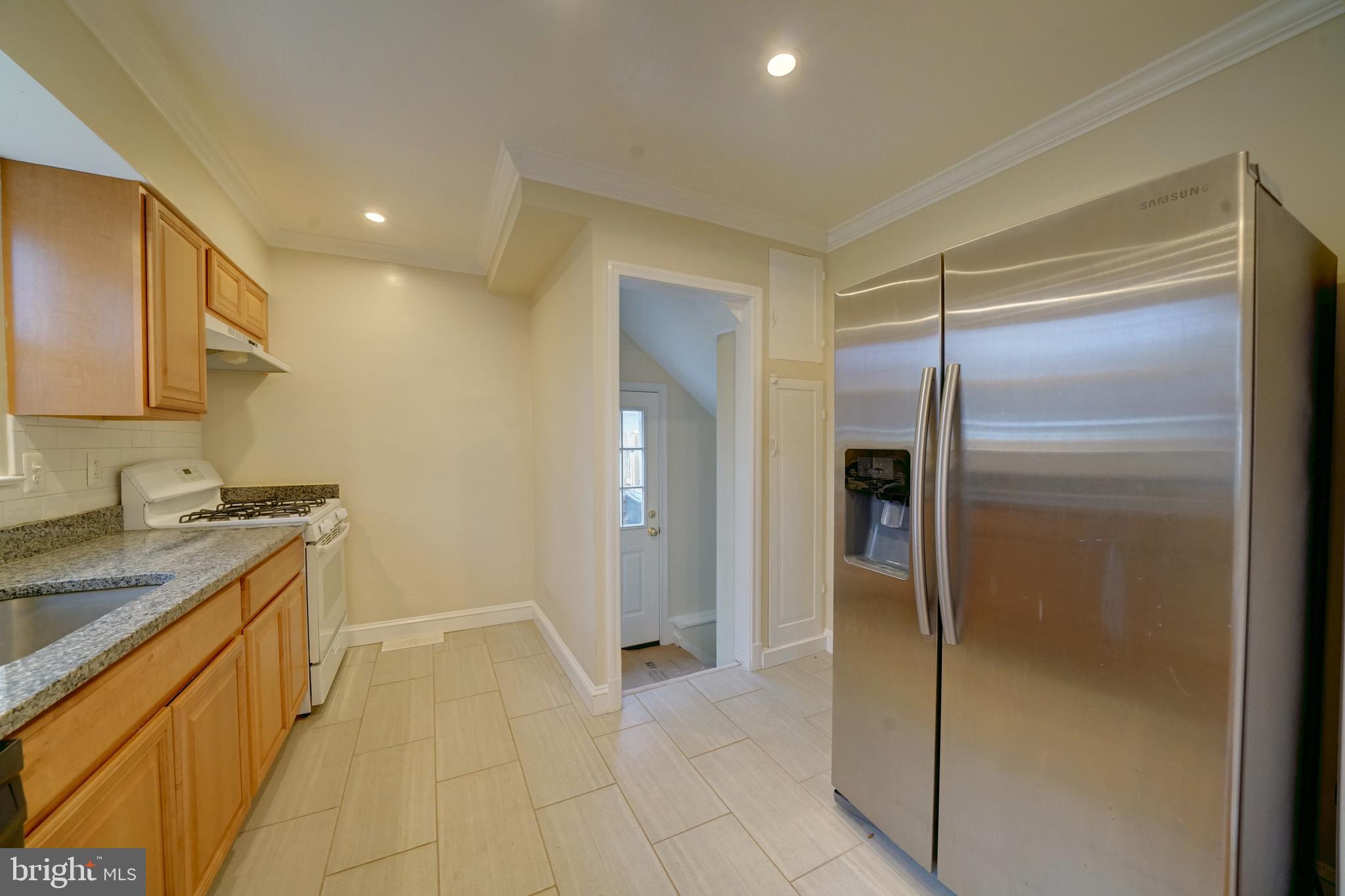 9618 Dilston Road Silver Spring, MD 20903 - Photo 17 of 57