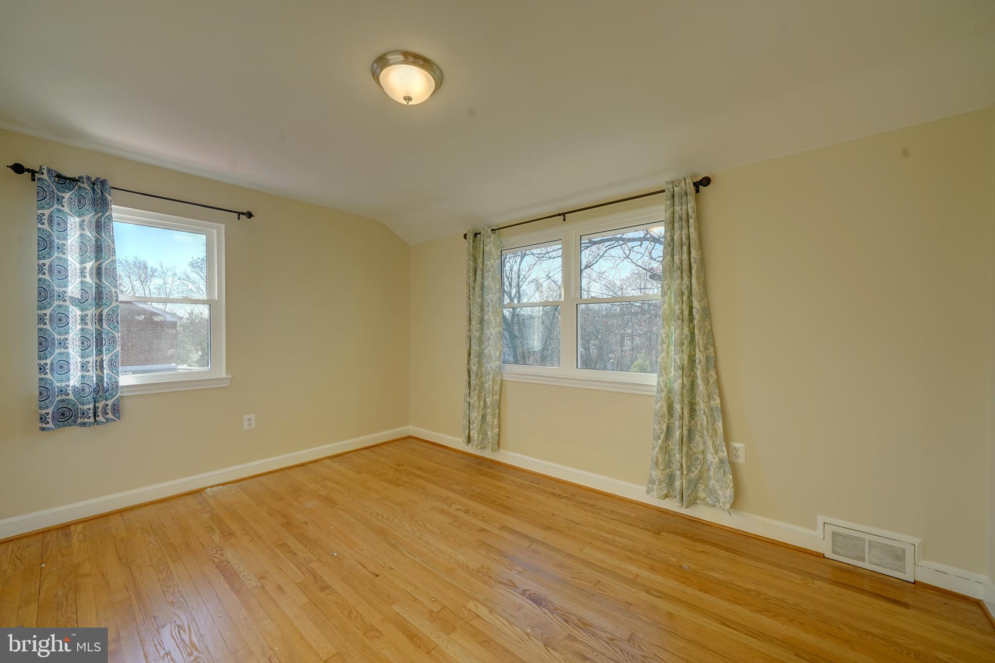 9618 Dilston Road Silver Spring, MD 20903 - Photo 36 of 57