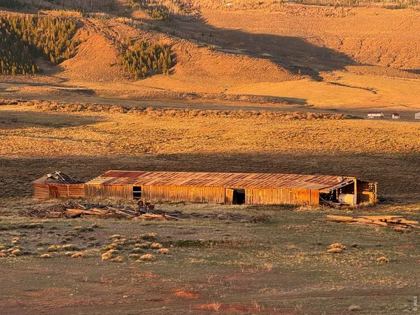 a view of houses with ocean view