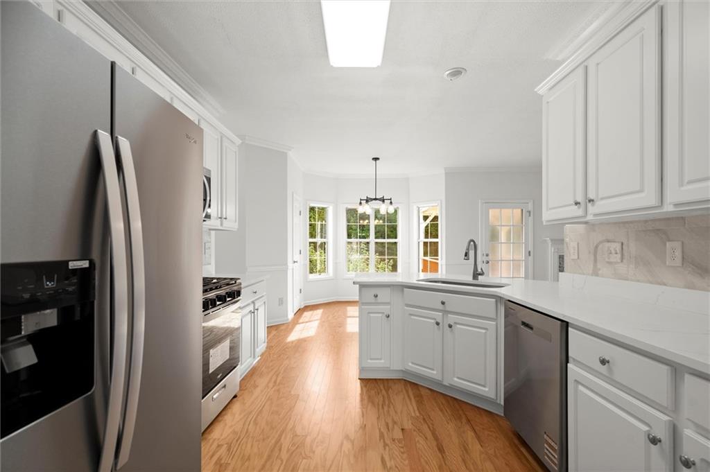 3537 Castle View Court Suwanee, GA 30024 - Photo 10 of 38