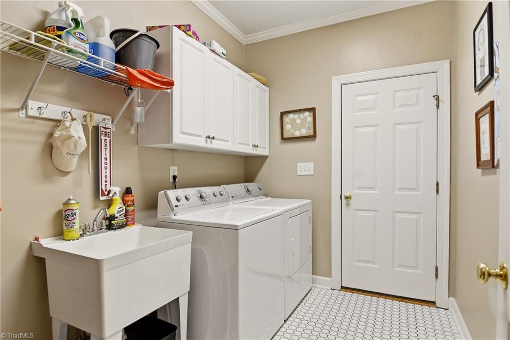 5018 Thornbury Ridge Road Winston-Salem, NC 27106 - Photo 31 of 37
