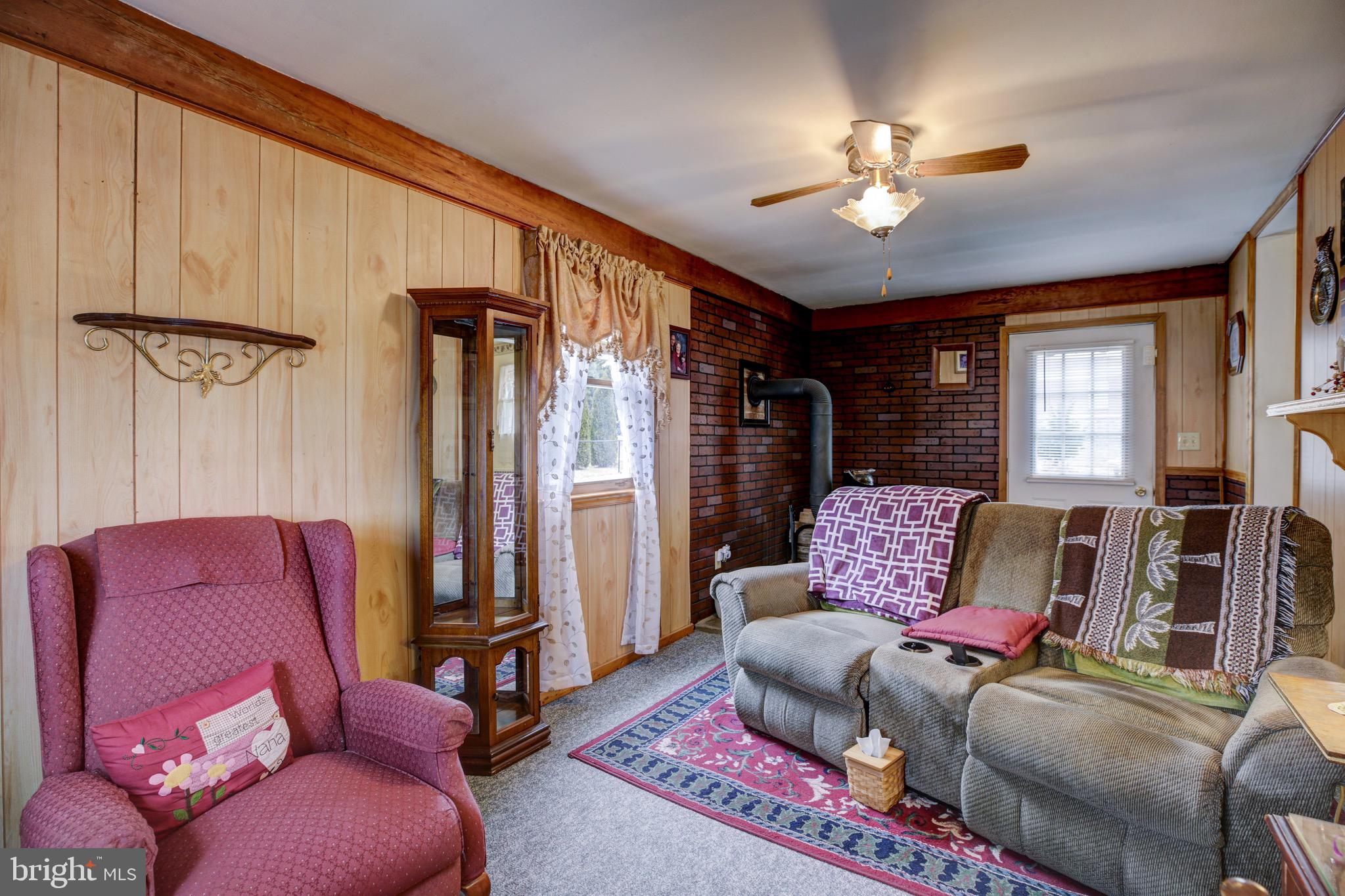 208 Poorhouse Road Winchester, VA 22603 - Photo 16 of 44 Gallery Image 16