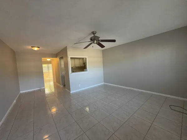 $1,500 | 166 Sussex I, West Palm Beach, FL 33417