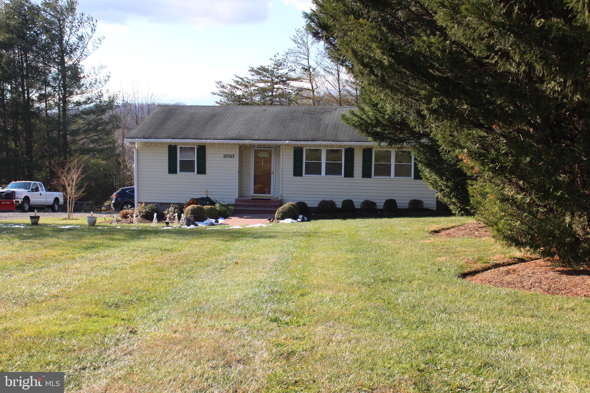 20743 Gleedsville Road Leesburg, VA 20175 - Photo 3 of 4 Gallery Image 3