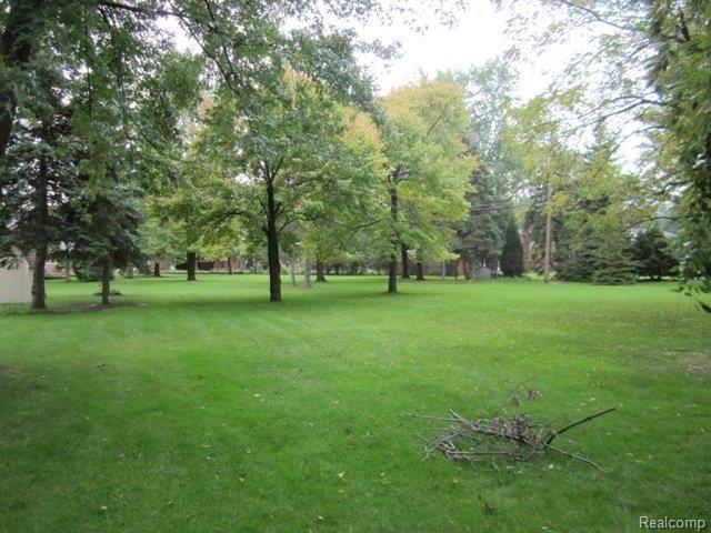 8241 Hampton Road Grosse Ile, MI 48138 - Photo 21 of 24 IMG_6860