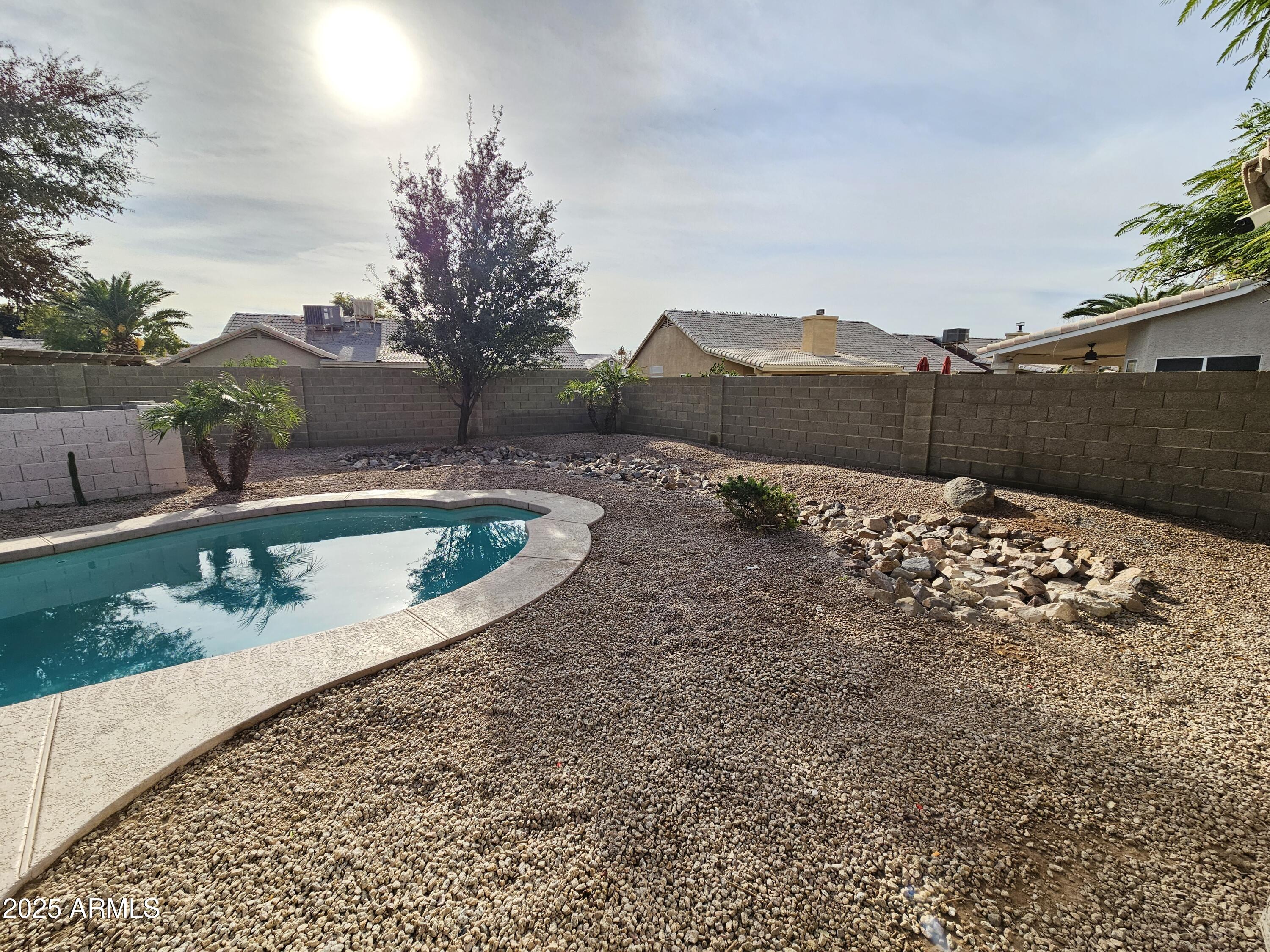 1131 North Hawk Lane Gilbert, AZ 85234 - Photo 26 of 36 20251223_102438
