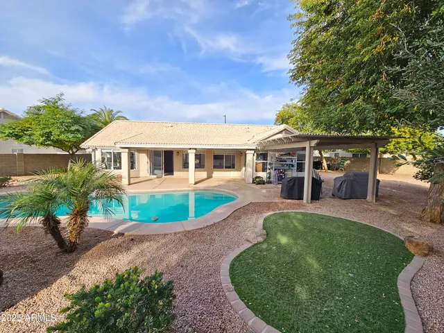 $475,000 | 1131 North Hawk Lane, Gilbert, AZ 85234