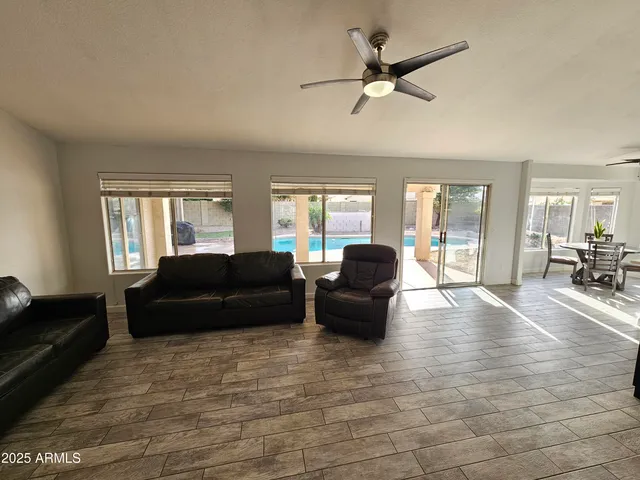 $475,000 | 1131 North Hawk Lane, Gilbert, AZ 85234