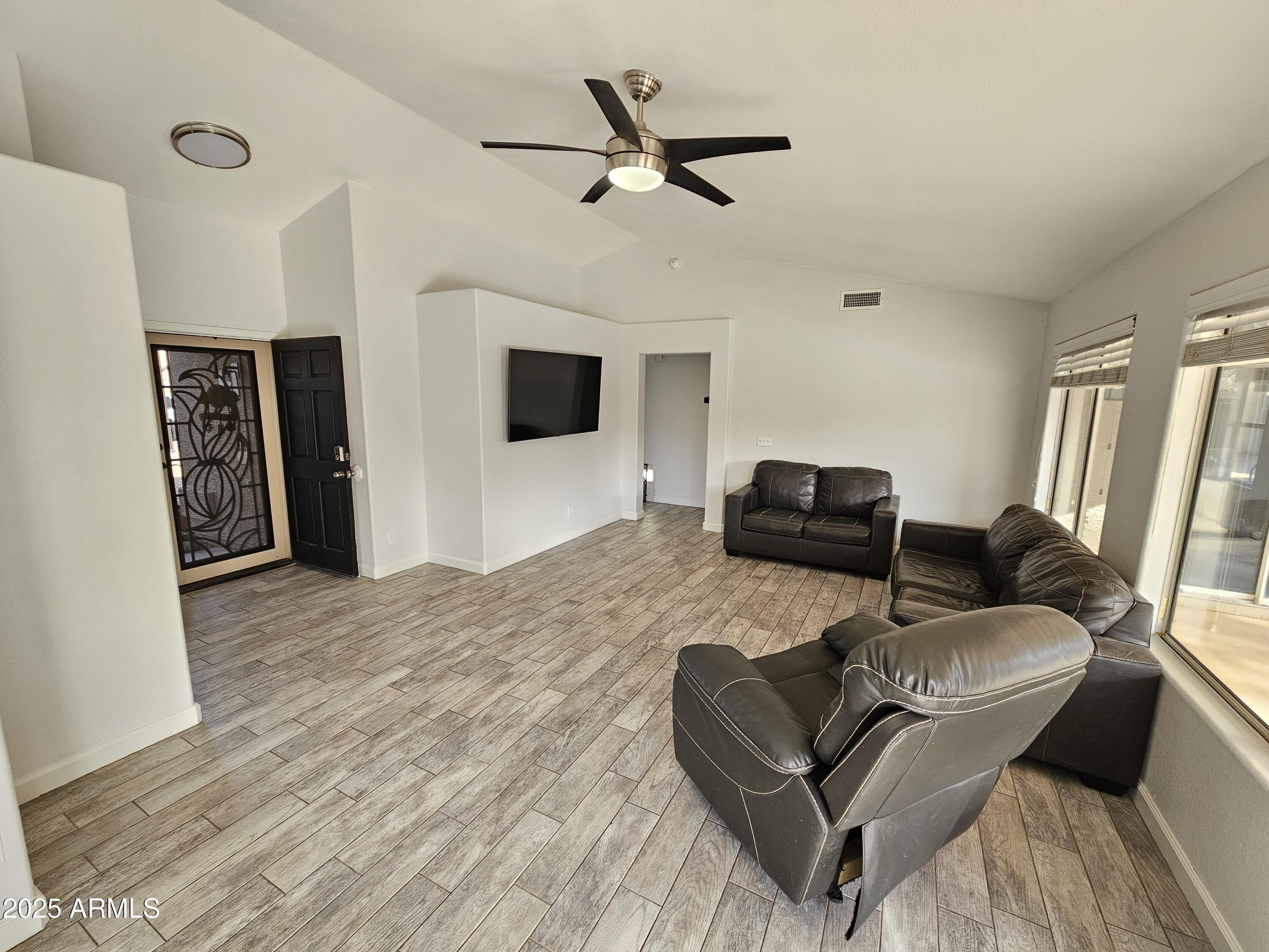 1131 North Hawk Lane Gilbert, AZ 85234 - Photo 10 of 36 20251223_101041