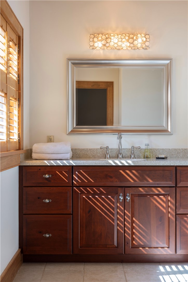 11 Bucks Trail Westerly, RI 02891 - Photo 24 of 50 First floor bedroom ensuite.