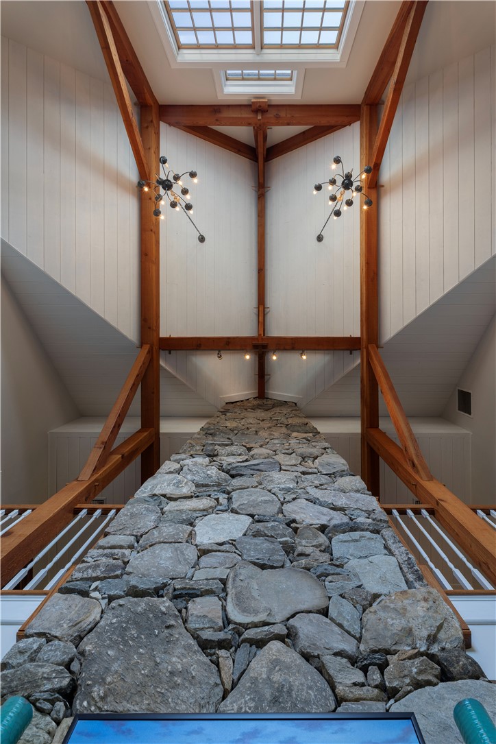 11 Bucks Trail Westerly, RI 02891 - Photo 10 of 50 Soaring 30ft ceiling in great room.