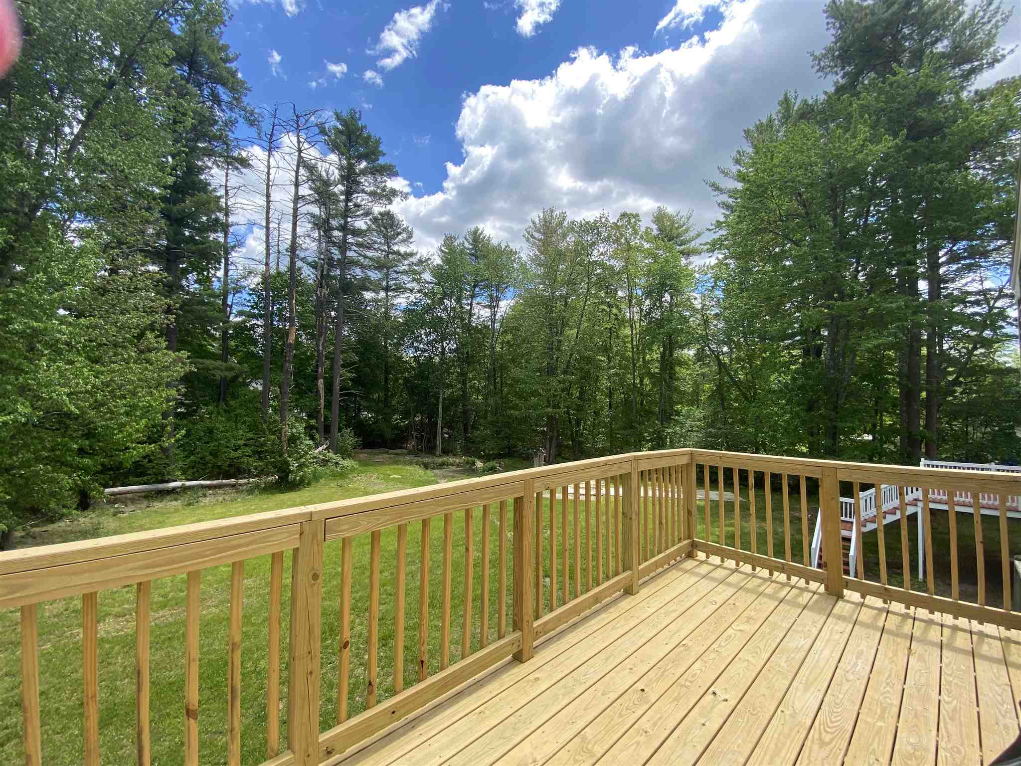 978 Mammoth Road Pelham, NH 03076 - Photo 22 of 29