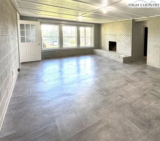 $389,900 | 171 Wilcox Drive, Crumpler, NC 28617