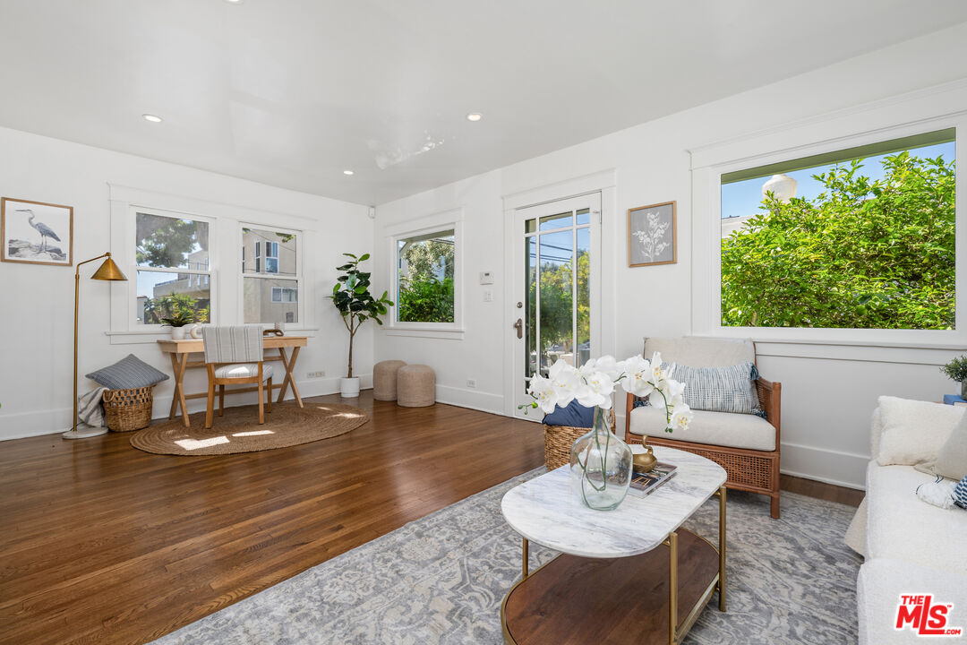 2411 3rd Street, Unit L Santa Monica, CA 90405 - Photo 4 of 10
