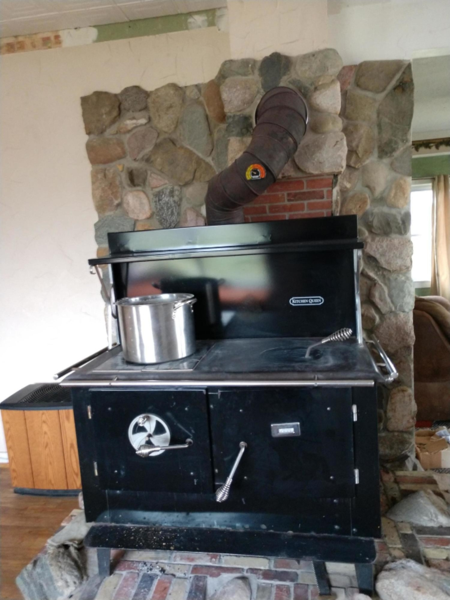 4918 Grant Road Middleton, MI 48856 - Photo 4 of 22 Woodstove