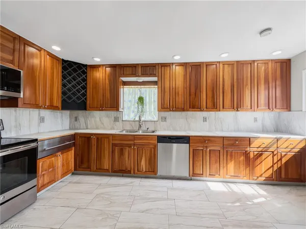 $2,400 | 27673 Los Amigos Lane, Bonita Springs, FL 34135