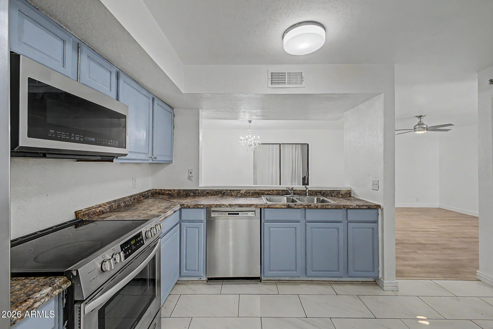 3732 West Wagoner Road Glendale, AZ 85308 - Photo 13 of 41 16 - Wagoner