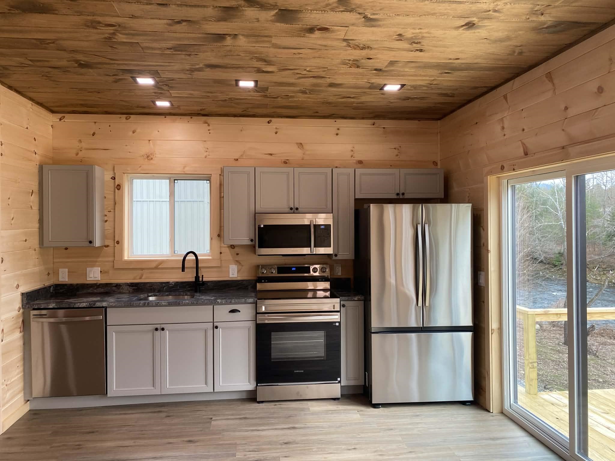 196 Washington Street, Unit CONDO 3 Littleton, NH 03561 - Photo 6 of 58