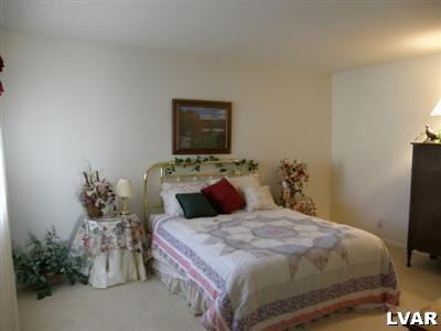 8713 Cascade Road Breinigsville, PA 18031 - Photo 10 of 12 Gallery Image 10