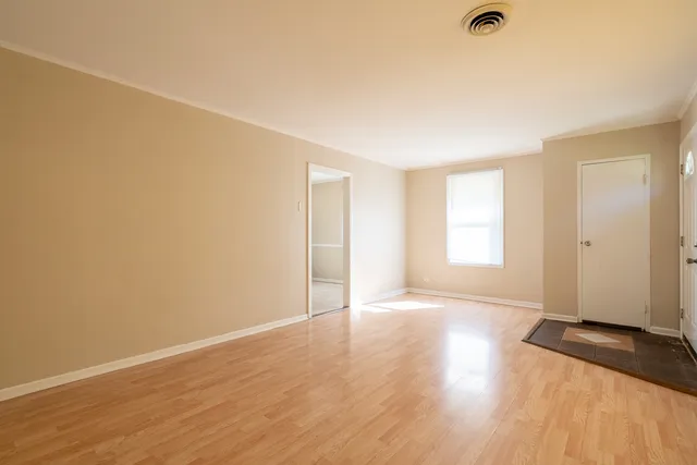 $139,000 | 357 Neola Street, Park Forest, IL 60466