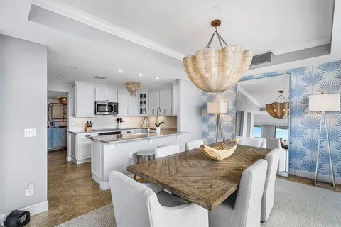 $1,200,000 | 108 Lakeshore Drive, Unit 38PH, North Palm Beach, FL 33408