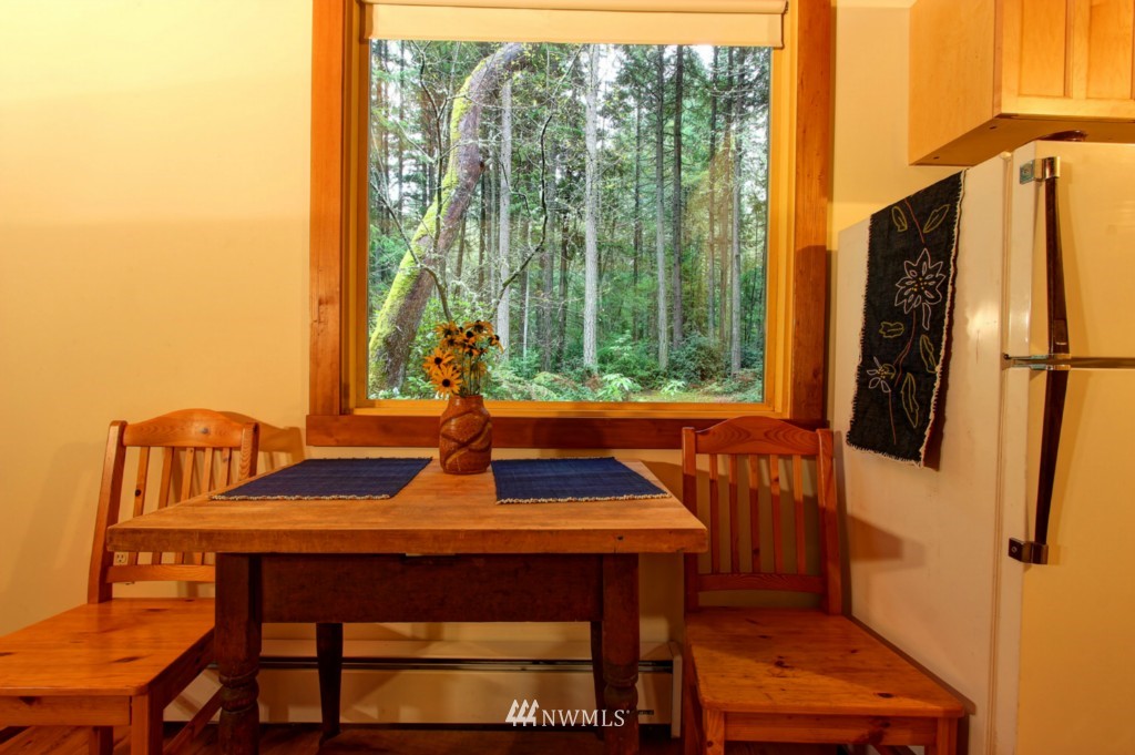 20800 Old Mill Road Southwest Vashon, WA 98070 - Photo 6 of 12 Gallery Image 6