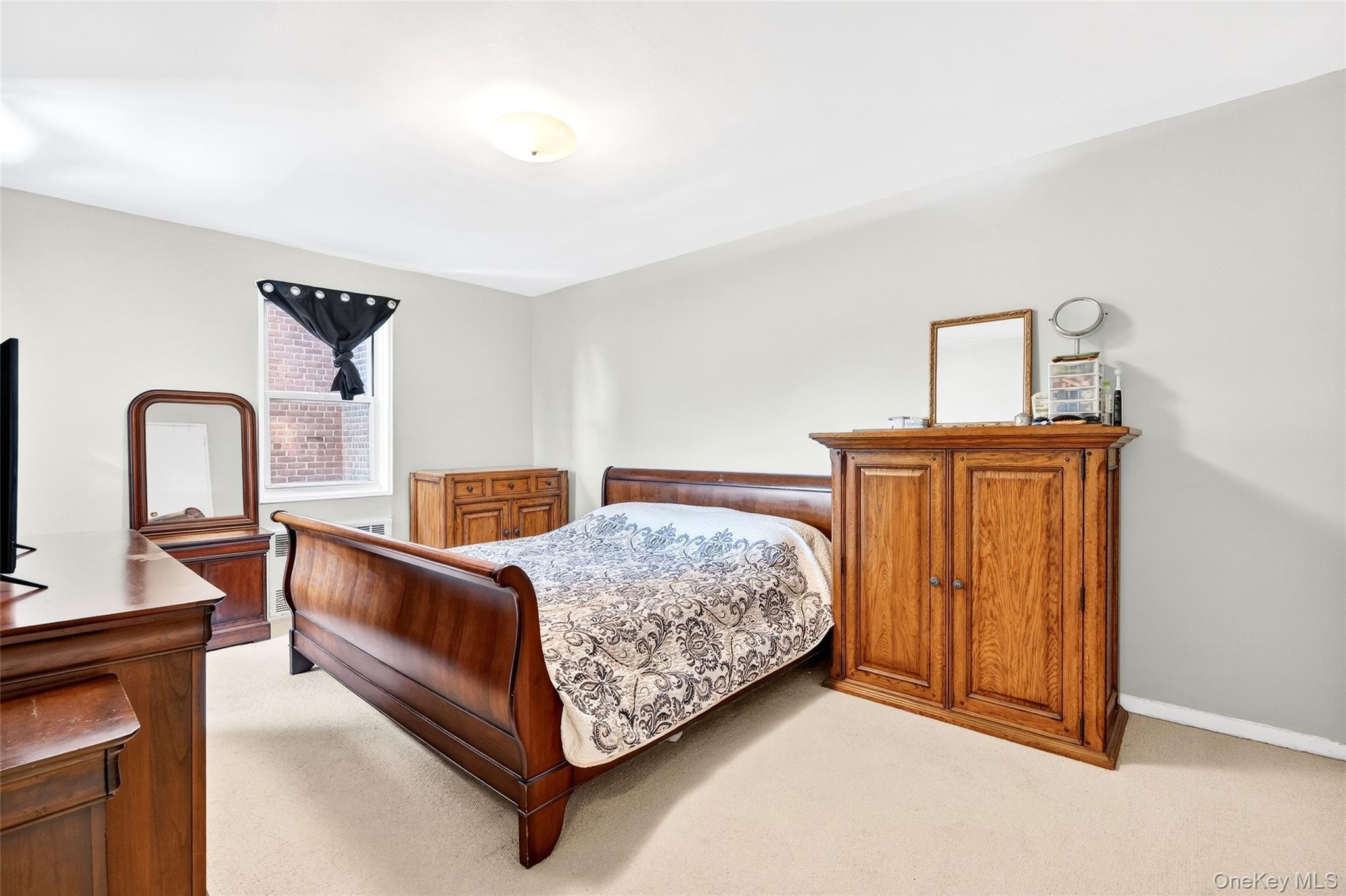609 Palmer Road, Unit 5L Yonkers, NY 10701 - Photo 27 of 35 Bedroom fits a large king sleigh bed