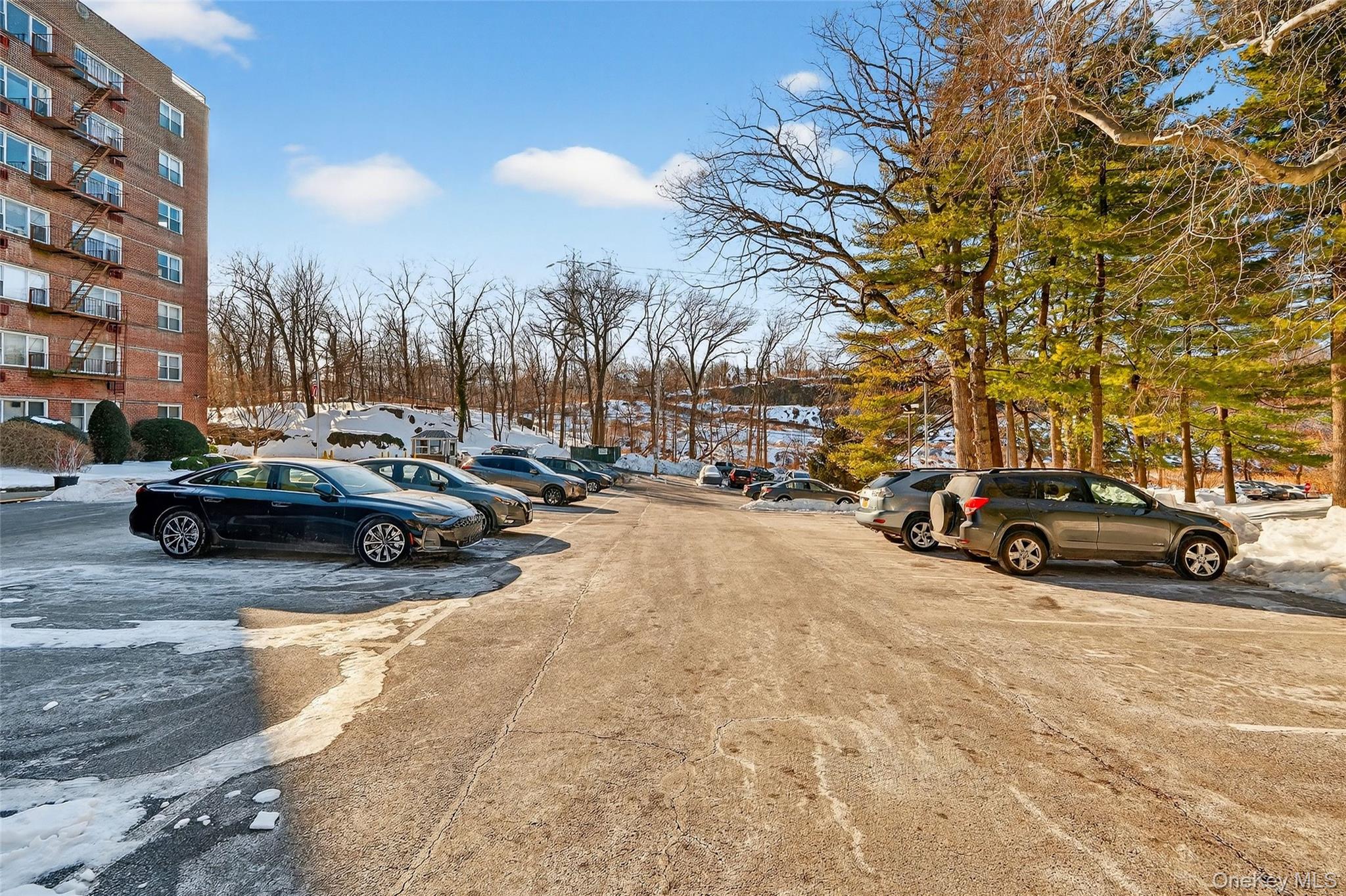 609 Palmer Road, Unit 5L Yonkers, NY 10701 - Photo 33 of 35 Parking available for residents and visitors.