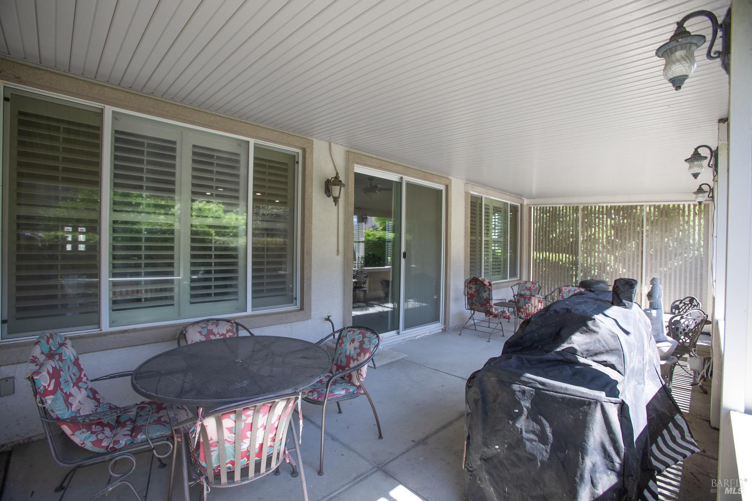 900 Livingston Place Rio Vista, CA 94571 - Photo 38 of 38 a living room with furniture and windows