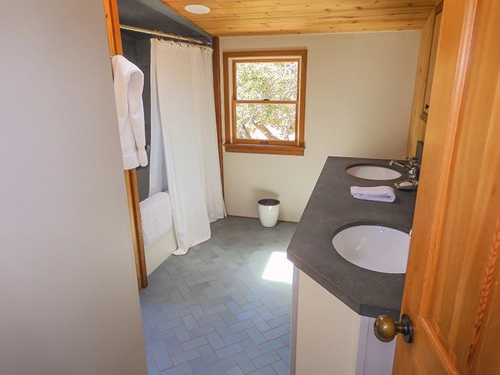 86 Hollister Ranch Road Goleta, CA 93117 - Photo 10 of 11 86Bathroom2