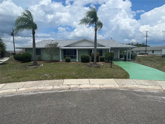 $1,800 | 701 Cypress Place, Sun City Center, FL 33573